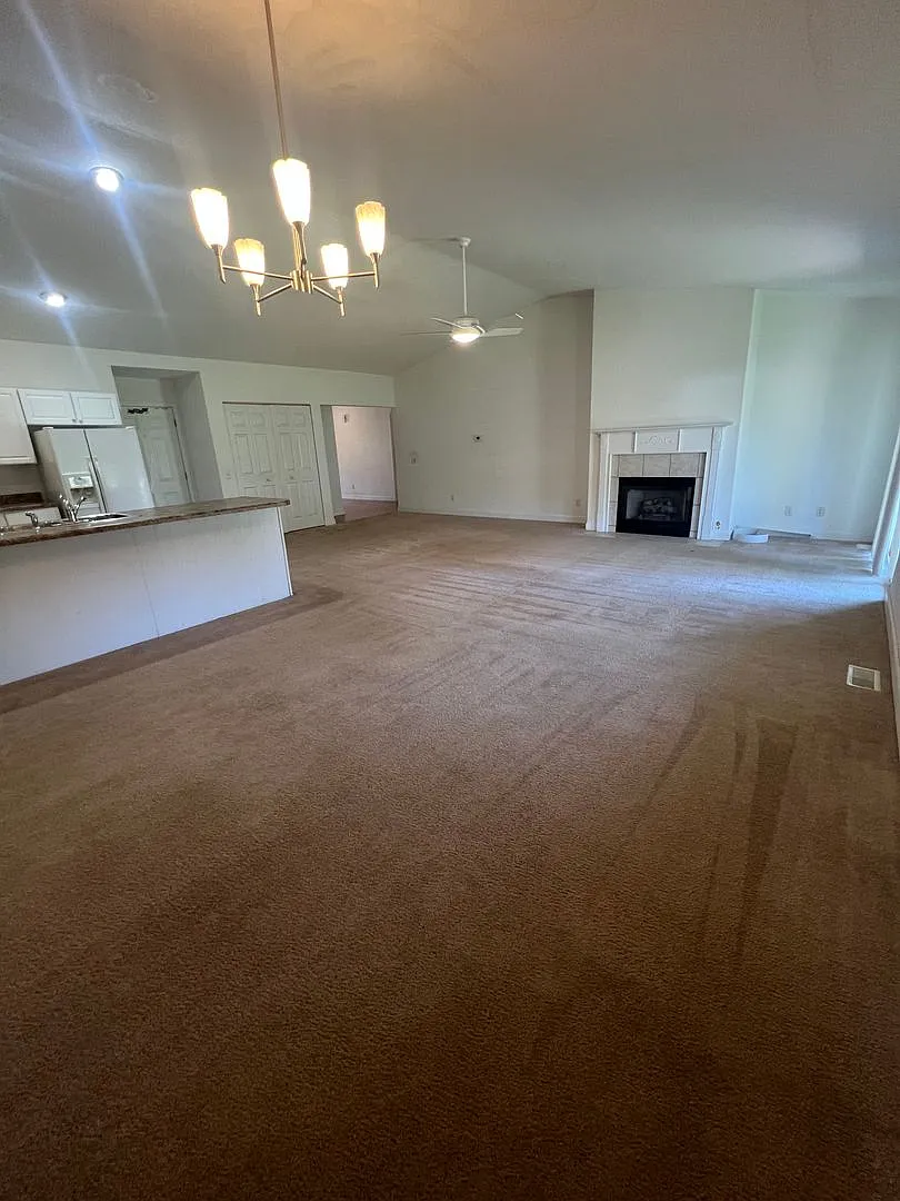 Recently Listed Rental! — Photo 3