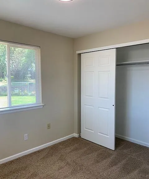 Bedroom & closet