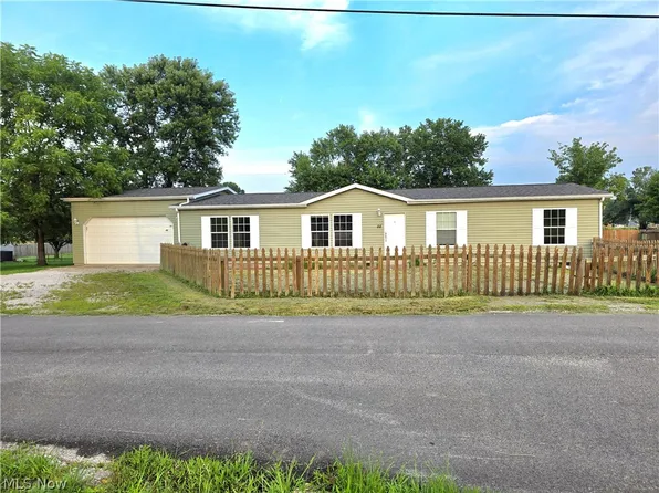 44 Scarce Fat Rd, Mineral Wells, WV 26150