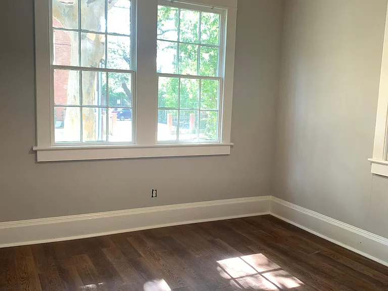 1215 Foucher St — Photo 7