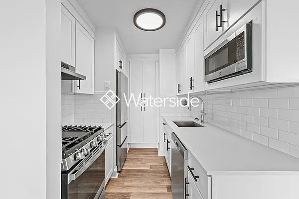 Rented by Brookfield (Funnel) | media 30