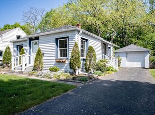 253 W Ivy St, East Rochester, NY 14445