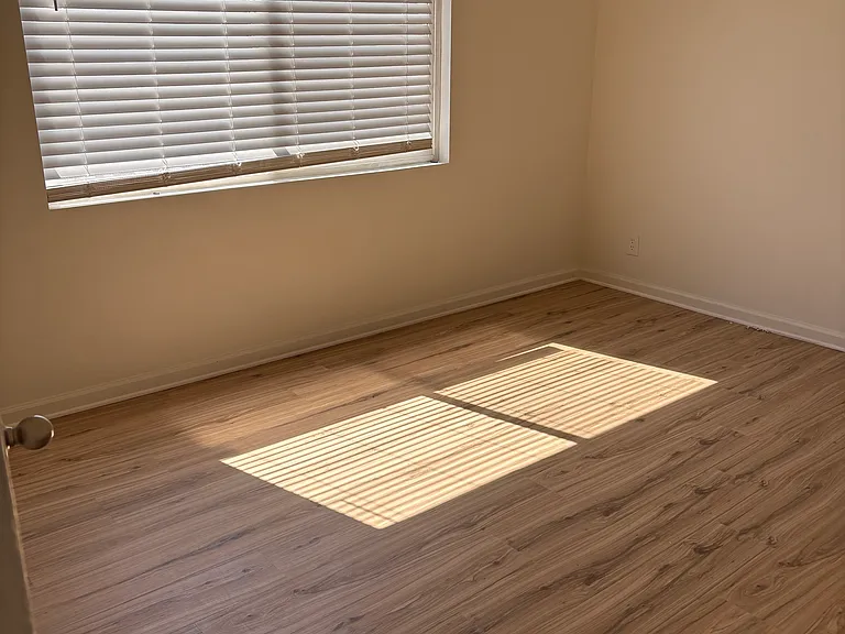 5533 W Jefferson Blvd #5 — Photo 8