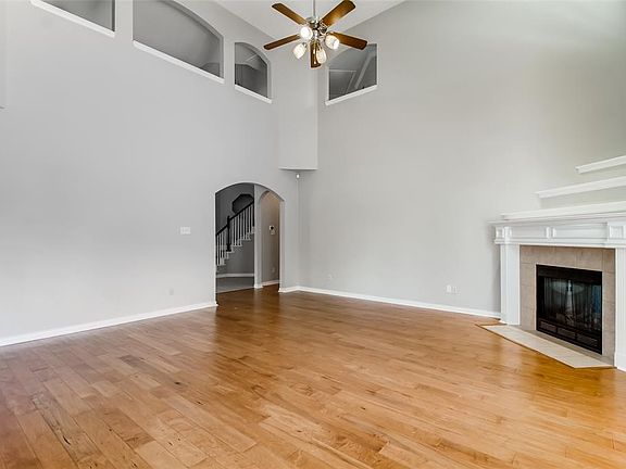 4th image of 1224 Carriage Creek Dr