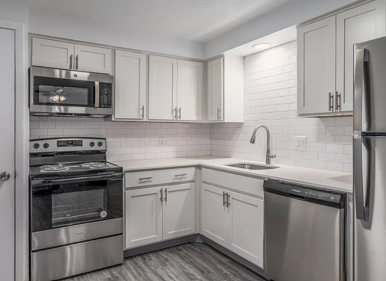 Randall House Apartments — Photo 1