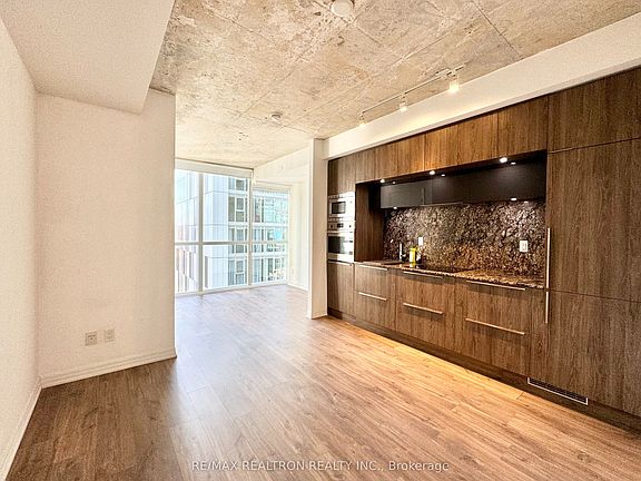2nd image of 88 Blue Jays Way #1216