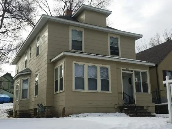1016 Beech St, Saint Paul, MN 55106
