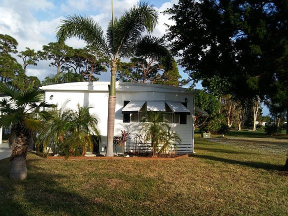 4th image of 72 Golf Dr