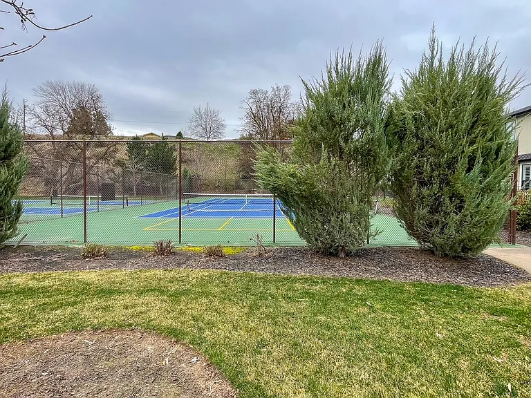 307 E Grove Creek Ln — Photo 15