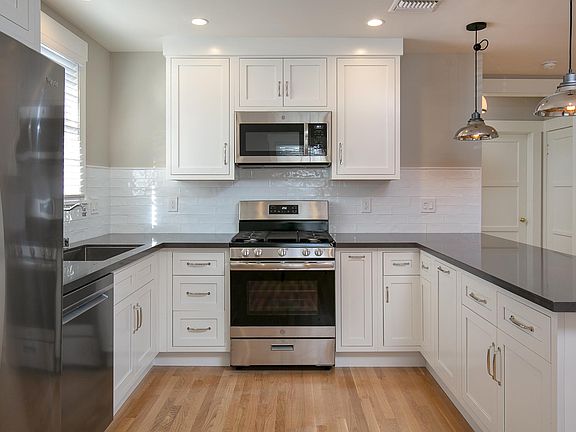 4th image of 5109 Lincoln Ave #1 & 2