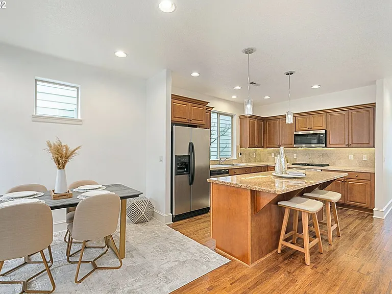 17335 SW Montague Way — Photo 13