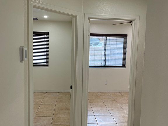 4th image of 21253 N 79th Dr