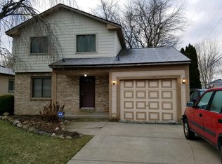 24206 Cottrell St, Clinton Township, MI 48035