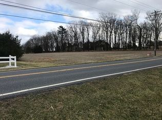 9098 Claussville Rd, Fogelsville, PA 18051