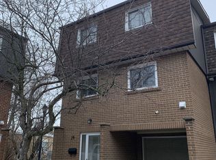 3100 Kingston Rd #14, Toronto, ON M1M3T4