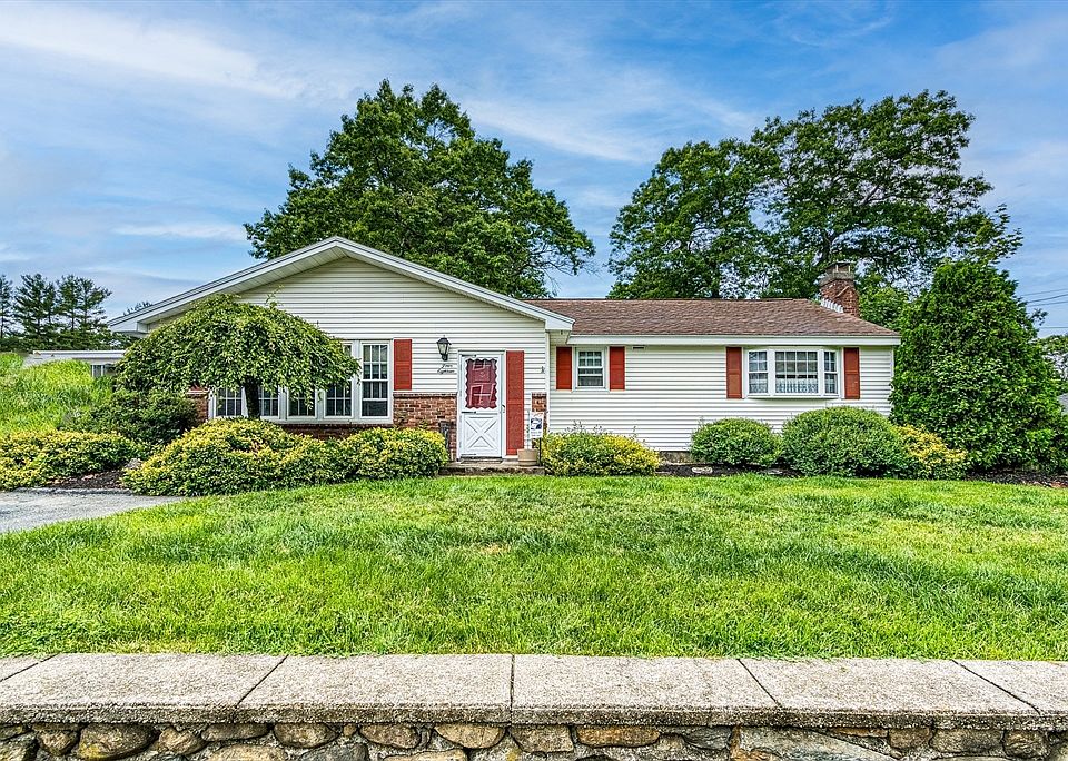 418 Oak St, Shrewsbury, MA 01545 Zillow