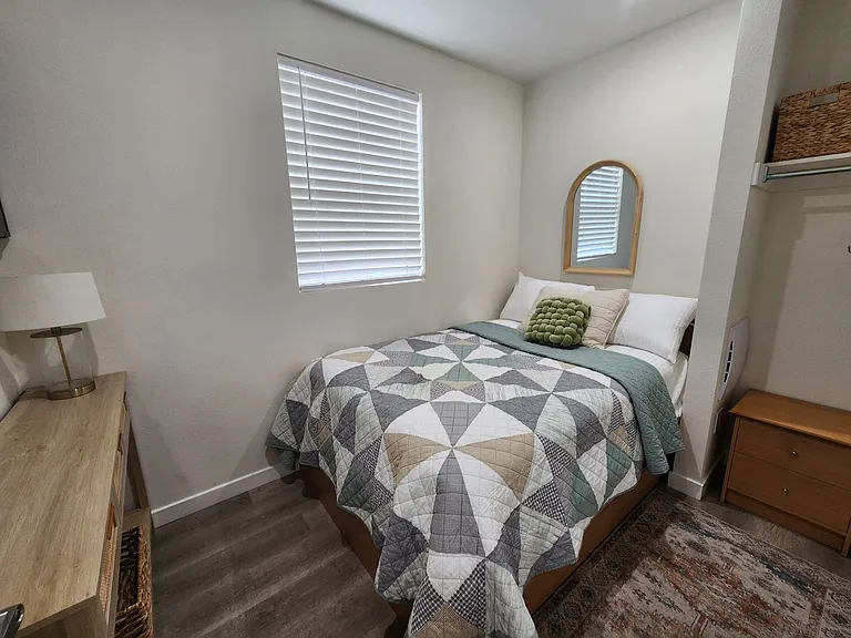 228 N Soto St — Photo 8