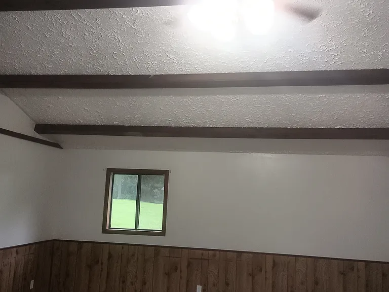 1125 Rock Creek Rd — Photo 3