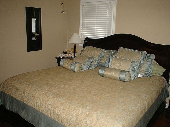 large master suite