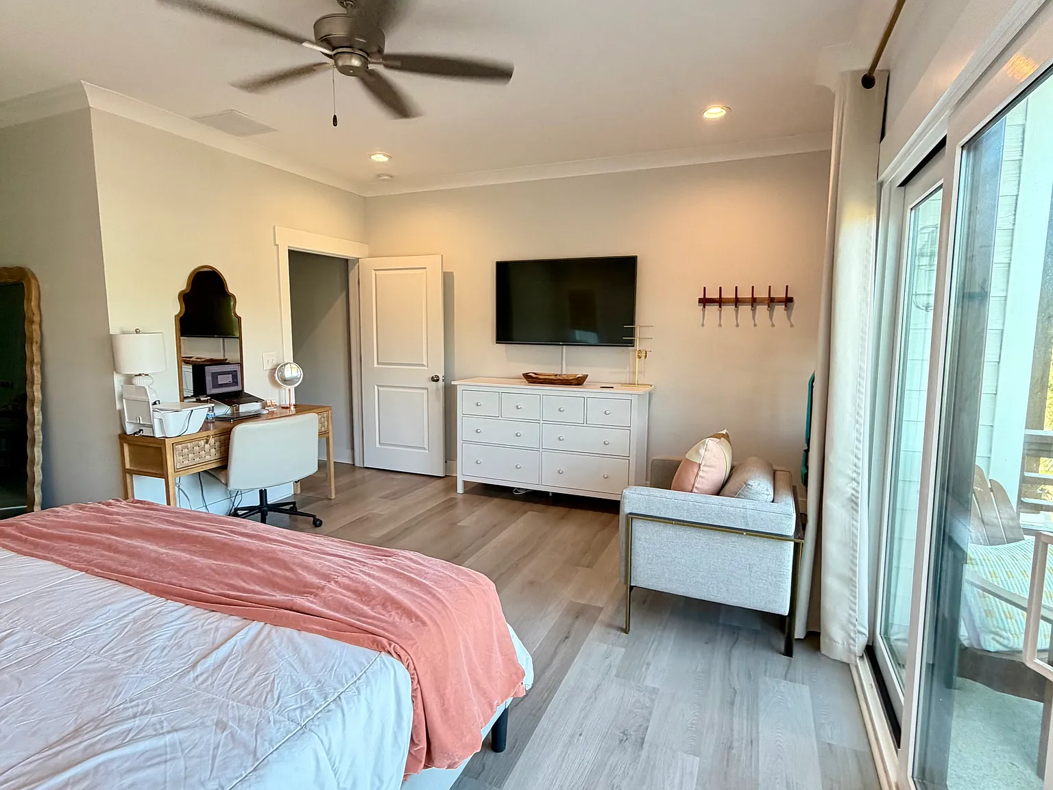 3 bed, 2175 sqft, $5,000 — Photo 3