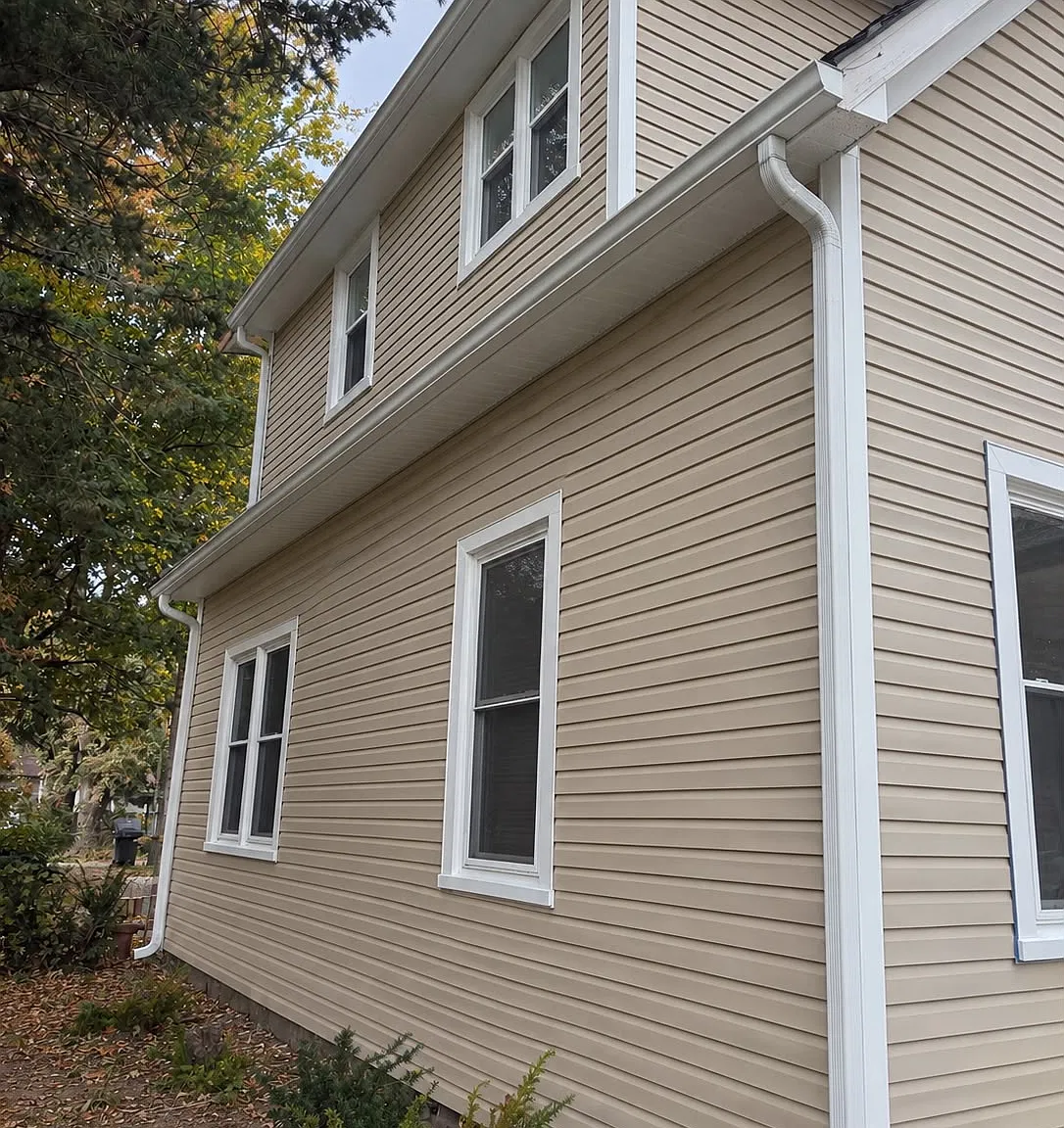 4 bed, 2288 sqft, $2,000 — Photo 4