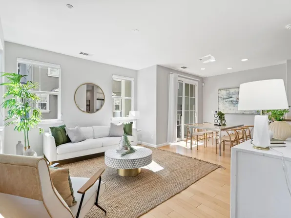 464 Kasra Dr, Mountain View, CA 94043