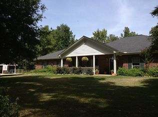 142 Dahlia Rd, Huntsville, TX 77320