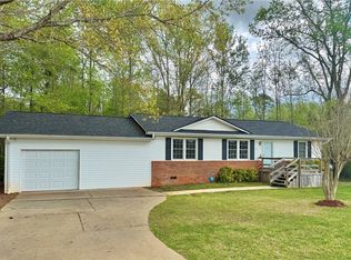 704 Jameson Rd, Easley, SC 29640