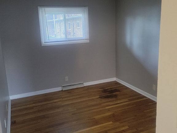 5th image of 7812 Venus St #21