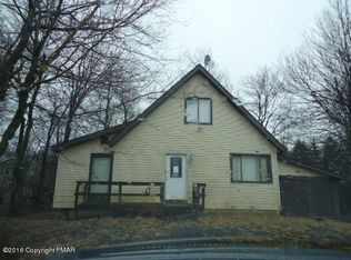 6415 Marvin Gdns, Tobyhanna, PA