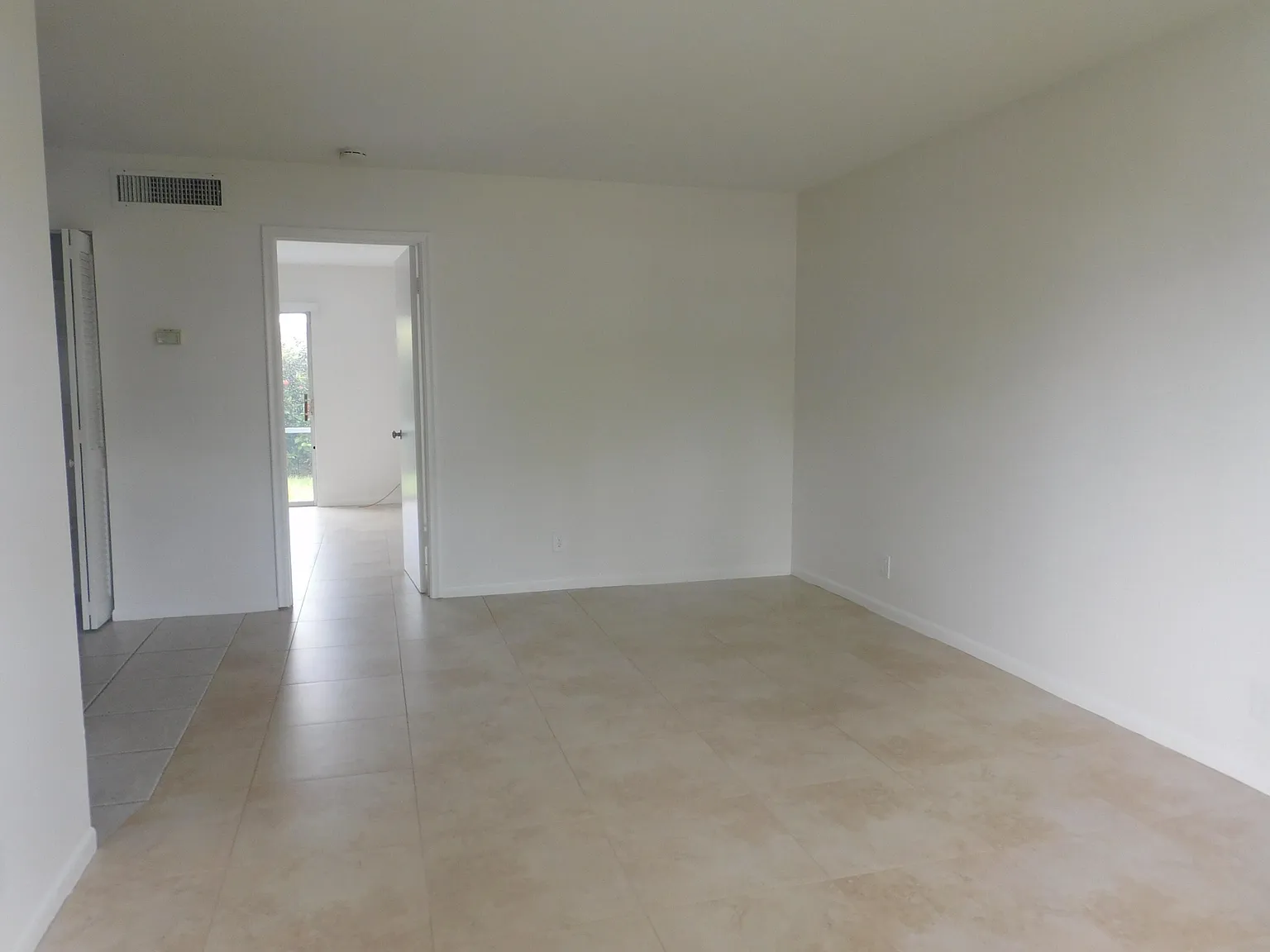 1 bed, 1.0 bath, 700 sqft, $1,750 — Photo 3