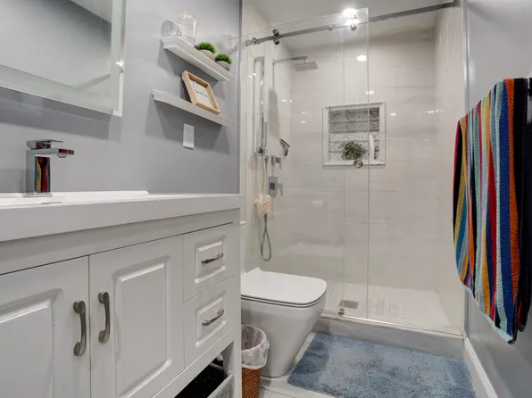 1144 Halsey Street image 11 of 23