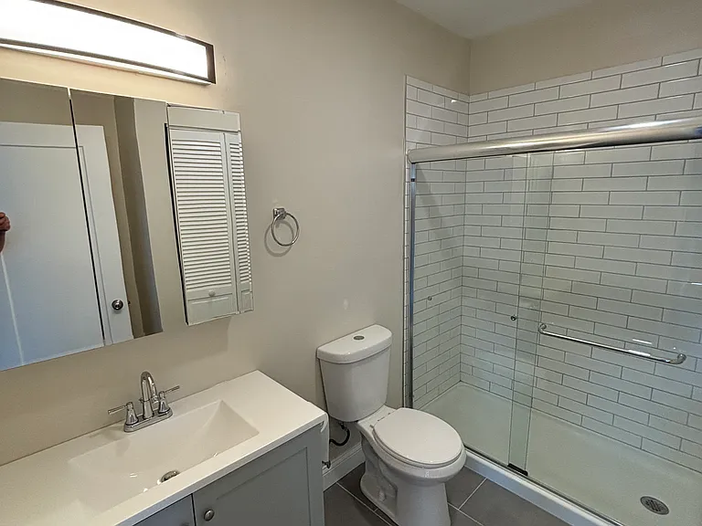 4705 Washington Blvd #2 — Photo 11