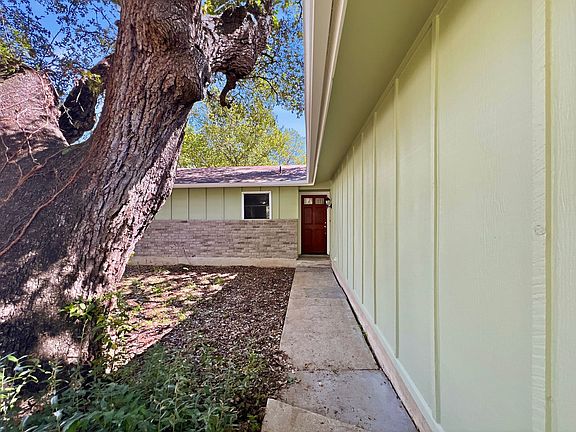 2nd image of 5201 Hedgewood Dr