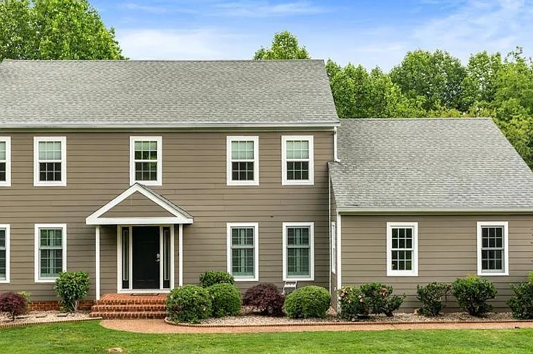 2810 Locust Hill Dr — Photo 2