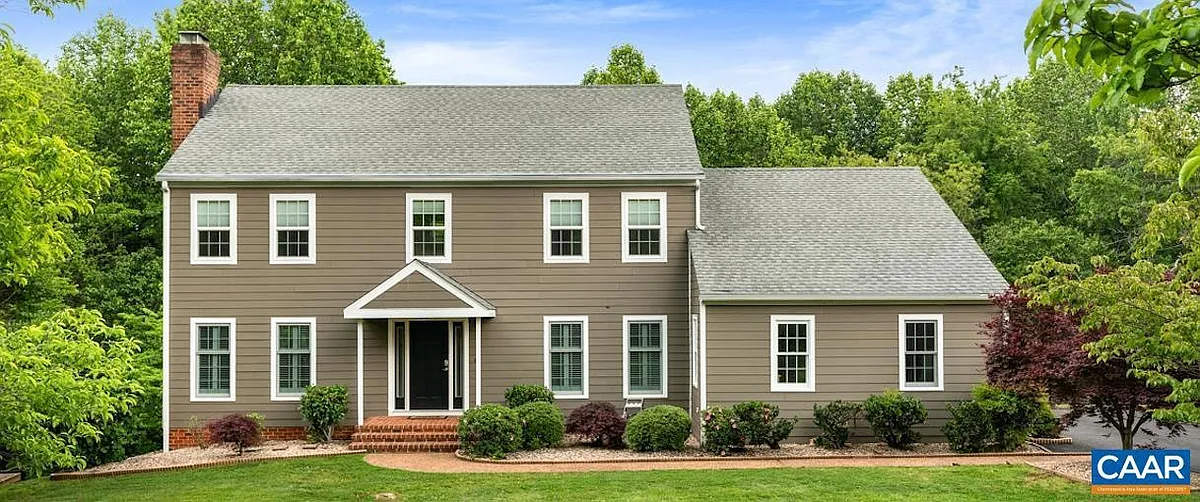 Building Photo - 2810 Locust Hill Dr