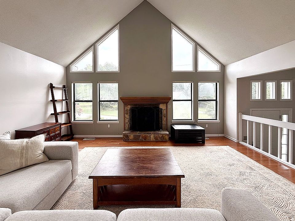 1st image of 3324 Goodell Rd