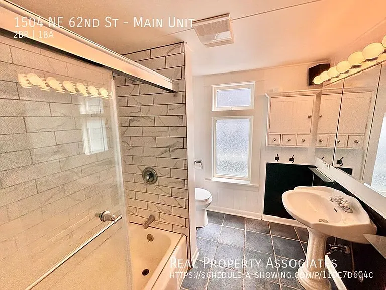 1504 NE 62nd St #MAIN — Photo 21