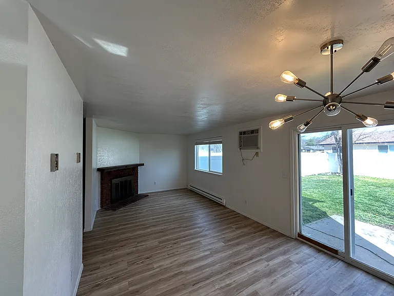 902 S Wild Phlox Way — Photo 8