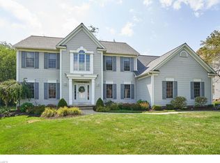 2460 Shadow Ridge Ln, Akron, OH 44333