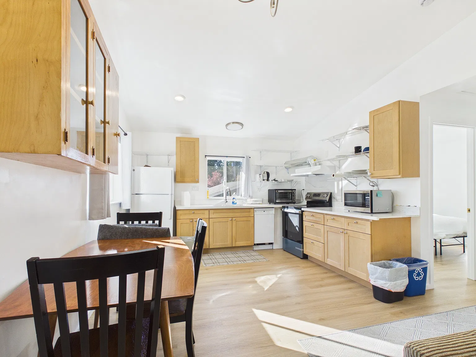 10212 Alaska St S — Photo 3