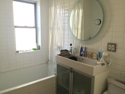 Sold by Astoria Realty | media 4