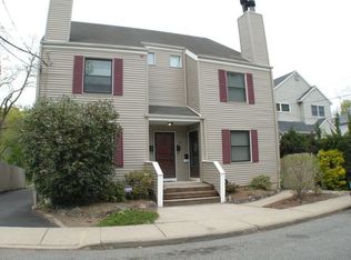 27A Cobb Pl, Morristown, NJ 07960