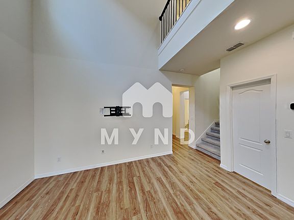 3rd image of 15537 Gwinnett Dr