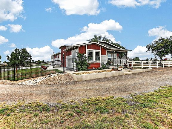 3rd image of 2739 County Road 29