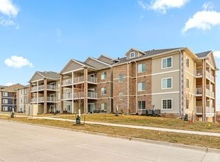 2877 Spring Rose Cir #310, Coralville, IA 52241