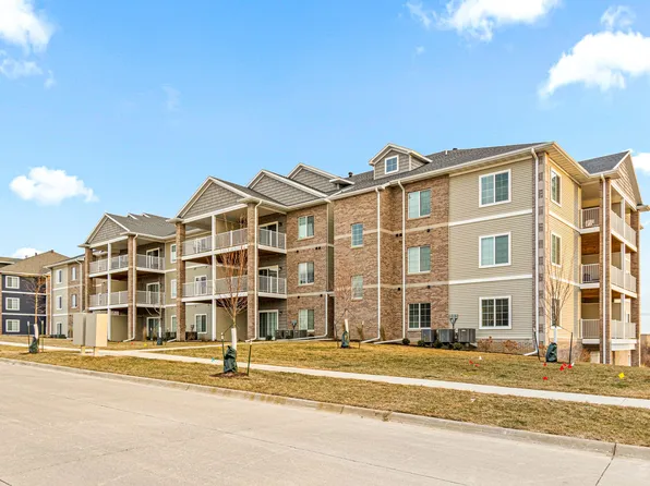 Spring Rose Circle, 2877 Spring Rose Cir #310, Coralville, IA 52241
