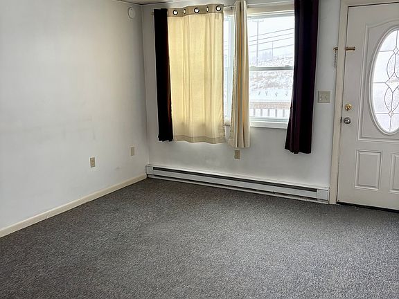 5th image of 150 Robert St #1