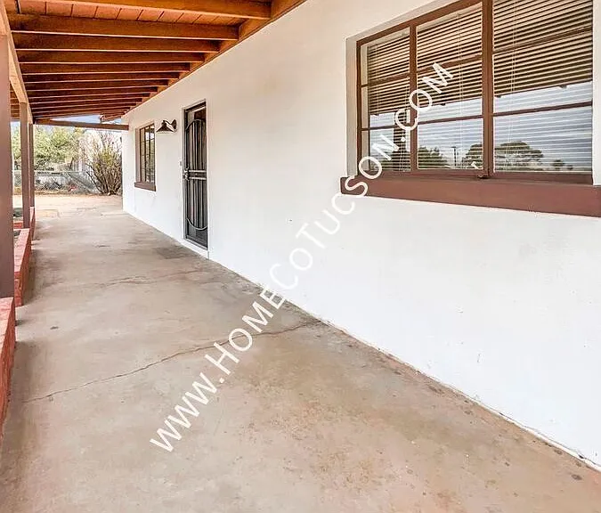 833 W Jacinto St — Photo 8