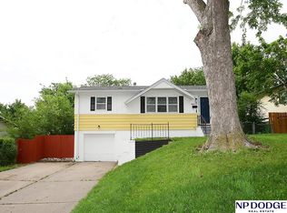 6617 Crown Point Ave, Omaha, NE 68104